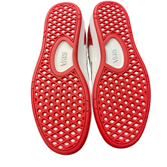 Vans Men’s Red White Sneakers Size 10.5 Classic Skate Shoes Streetwear Footwear